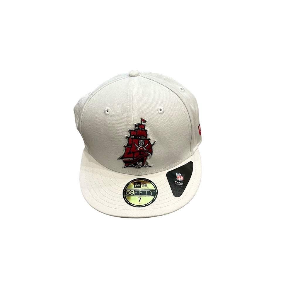 Tampa Bay Buccaneers New Era Omaha Logo Fitted Hat Cap